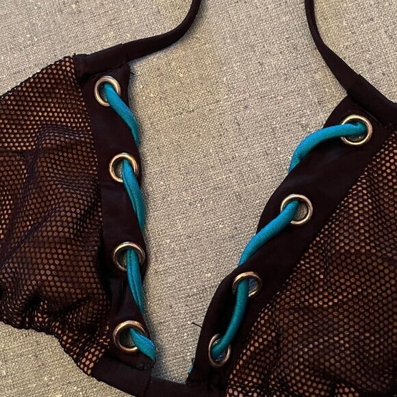 Beach Bunny Bikini Top Black - Picture 4 of 6